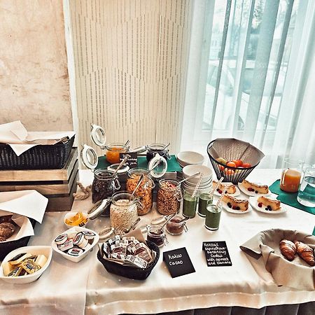 Hotel I Restauracja W Luboniu Екстериор снимка